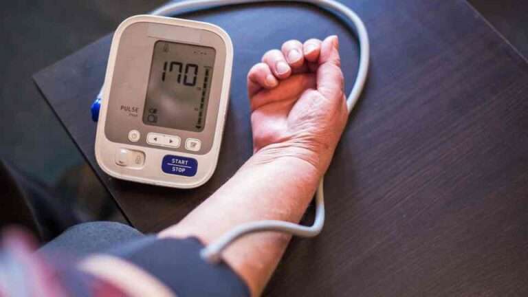 7 second trick to lower blood pressure